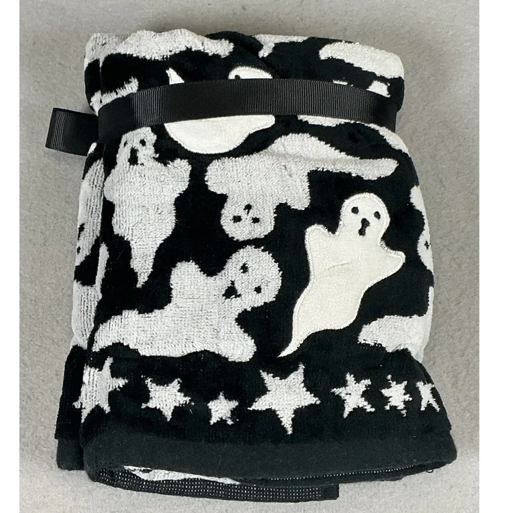 Celebrate Together Halloween Ghost Hand Towels Set of 2 Black White 16x25 NWT